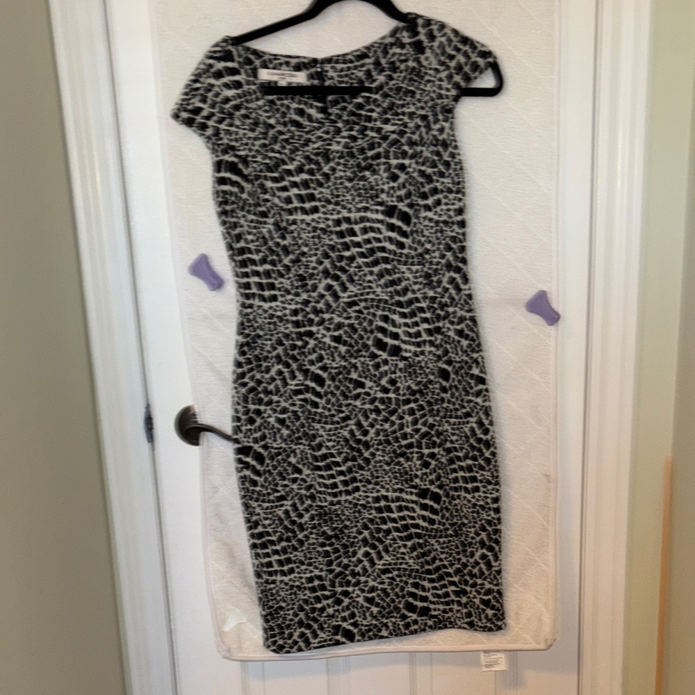 Evan Picone Monochrome Patterned Midi Dress